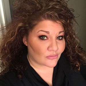 Meet your Posher, Tonya